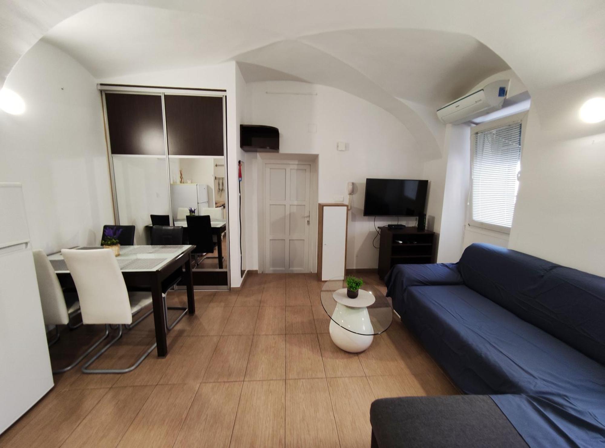 Studio Apartment Sisters 3-4 Lubiana Esterno foto